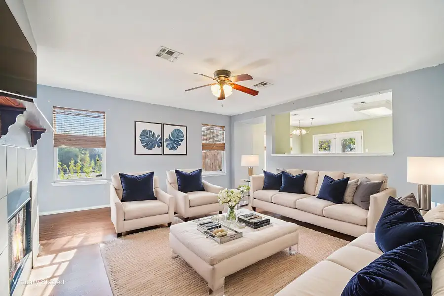 100 Kendall Cv, Elgin, TX 78621 - #2