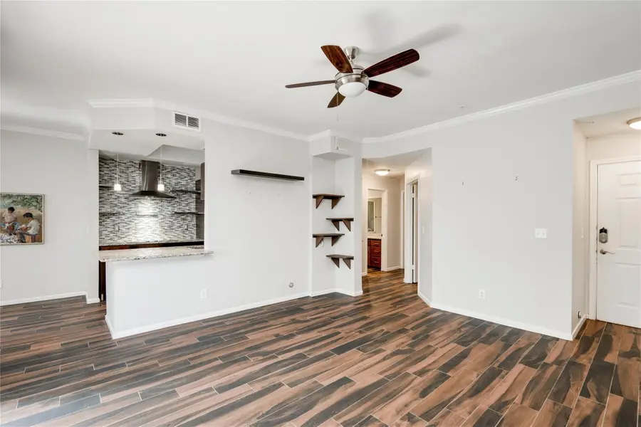 6000 Shepherd Mountain Cv #407, Austin, TX 78730 - Image #3