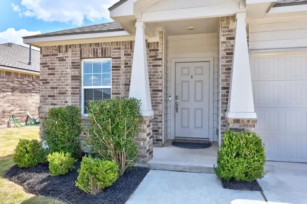 1233 Whippletree Trl, Georgetown, TX 78626