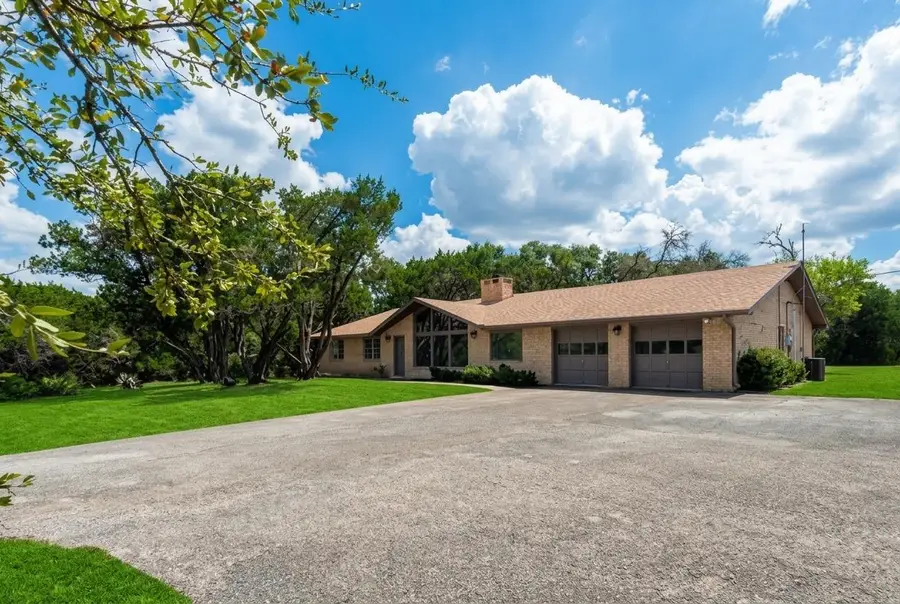 121 Merrywood Ln, San Marcos, TX 78666 - #2