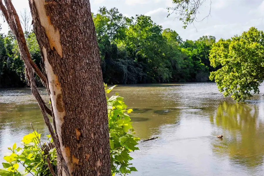 256 Greasy Bend Rd, Smithville, TX 78957 - Image #3