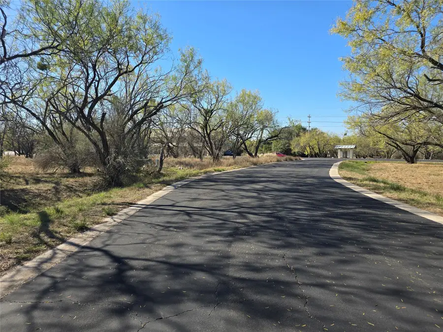 101 Springfield Dr, Horseshoe Bay, TX 78657 - Image #3