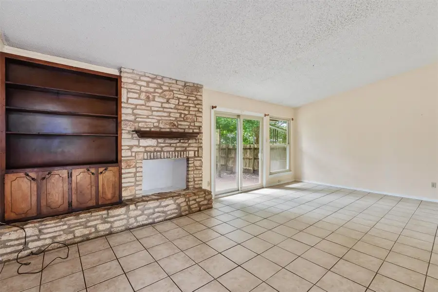 4809 Bayside Dr, Austin, TX 78744 - #3