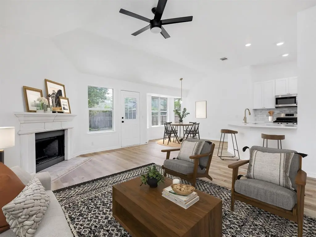 810 Honeysuckle Dr, Leander, TX 78641 - Image #1