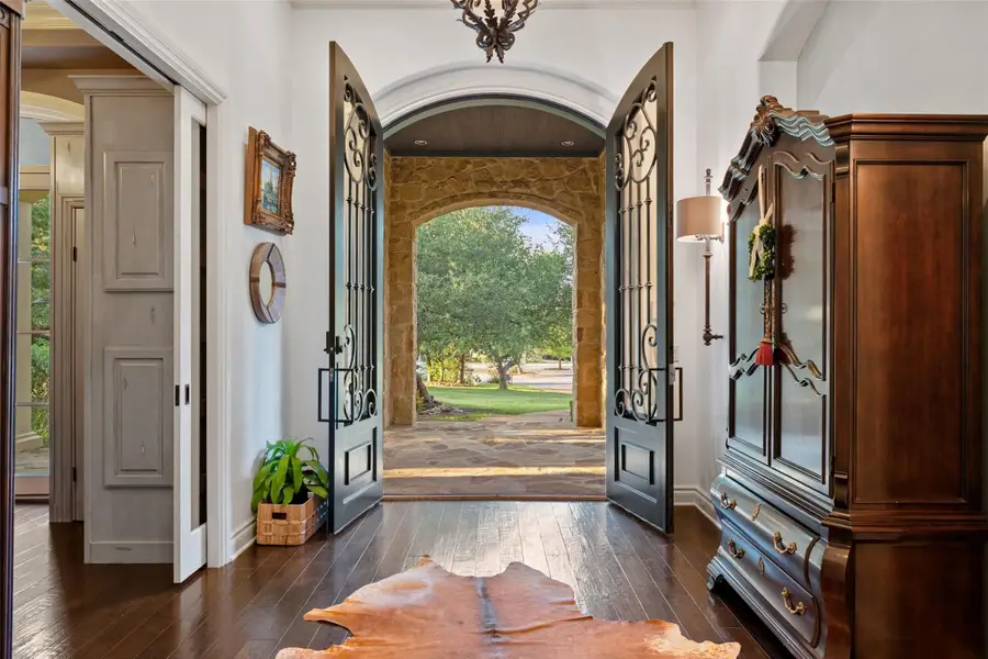 105 Harbor Hill Dr, Lakeway, TX 78734 - #2