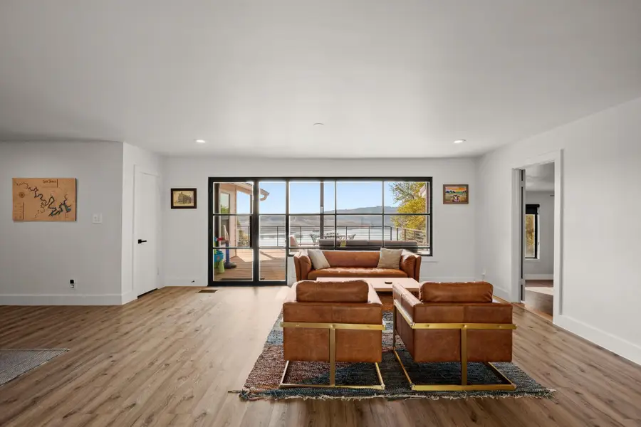 1405 Cat Hollow Club Dr, Spicewood, TX 78669 - Image #3