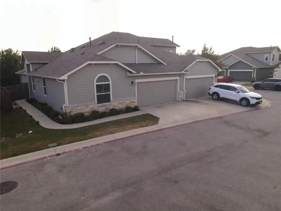 1501 Gropius Ln #30B, Pflugerville, TX 78660 - Image #2