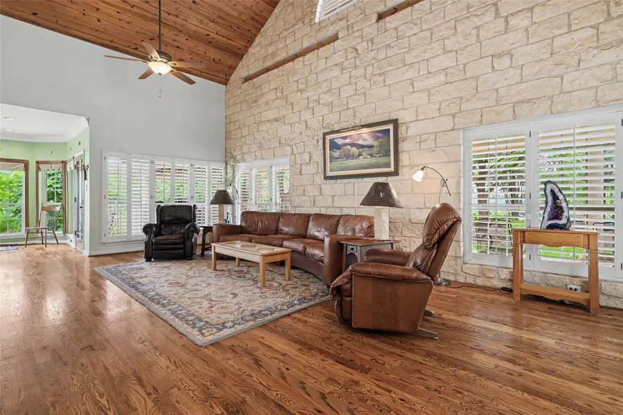 351 Laurel Crk, Hutto, TX 78634 - #3