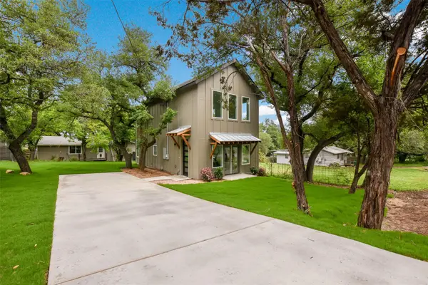 10901 W Lakeview Dr, Jonestown, TX 78645