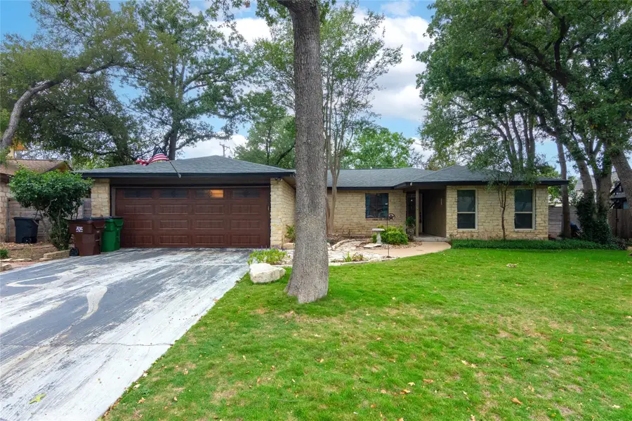 1810 Hermitage Dr, Round Rock, TX 78681 - #2