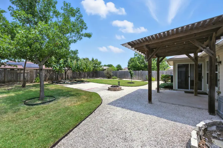 212 Valley Oaks Loop, Georgetown, TX 78626 - Image #2