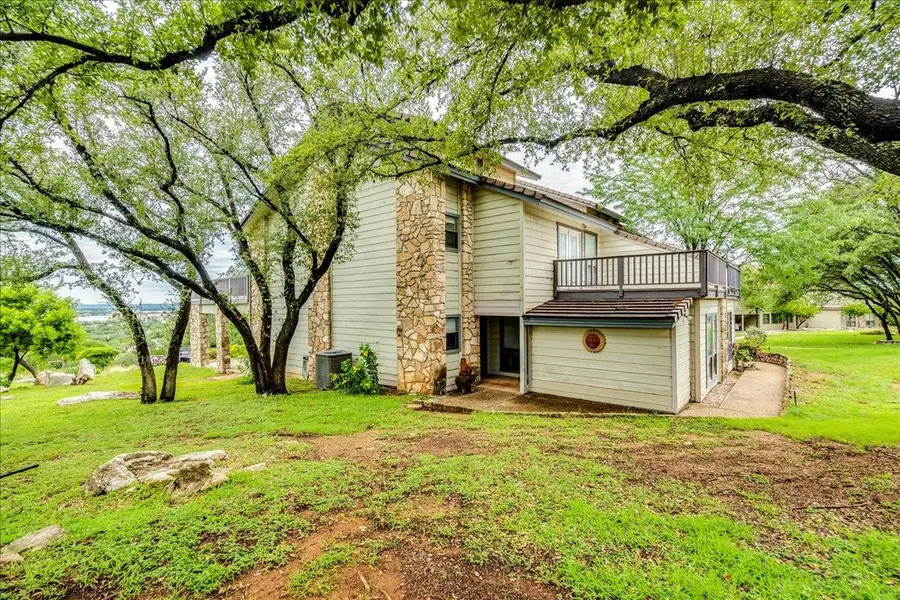 501 Highlands Blvd #13, Horseshoe Bay, TX 78657 - Image #3