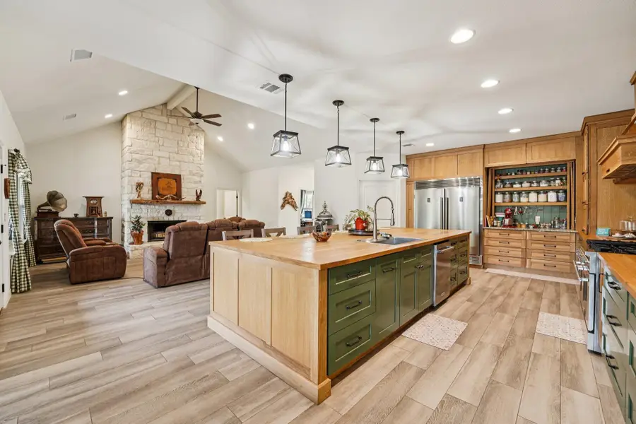 156 Three Creeks Dr, Bertram, TX 78605 - Image #2