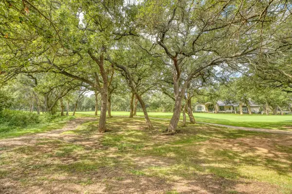 512 Flintstone, Horseshoe Bay, TX 78657