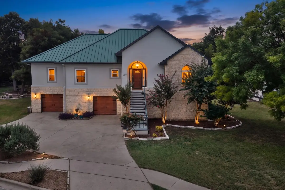 609 S Lake Creek Dr, Round Rock, TX 78681 - #1