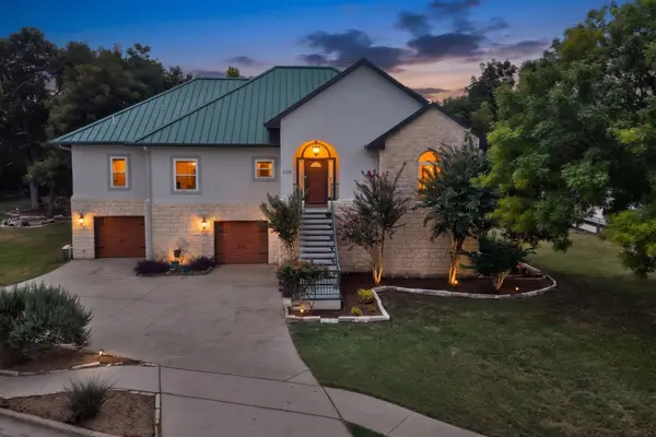 609 S Lake Creek Dr, Round Rock, TX 78681
