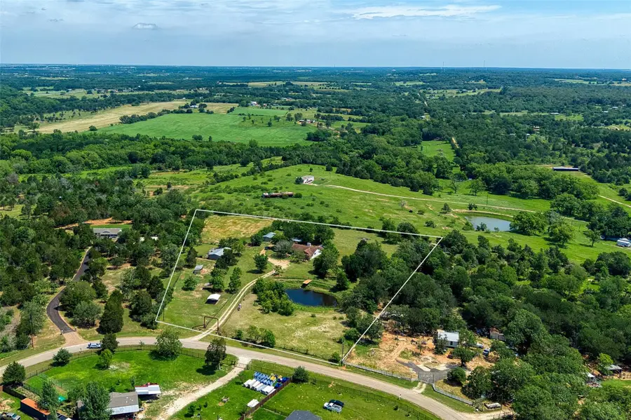 372 Hidden Oaks Dr, Elgin, TX 78621 - #3