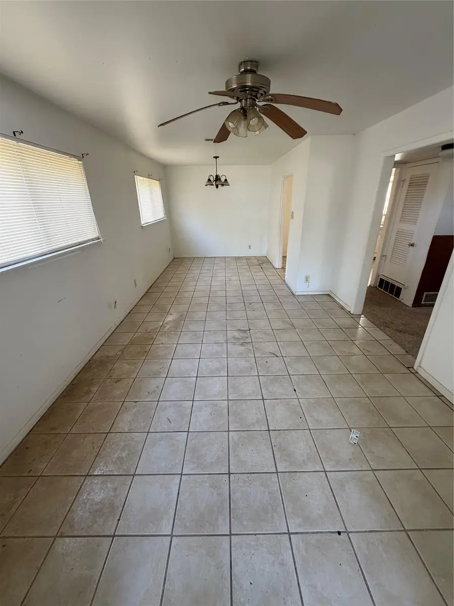 6005 Walnut Hills Dr, Austin, TX 78723 - Image #3