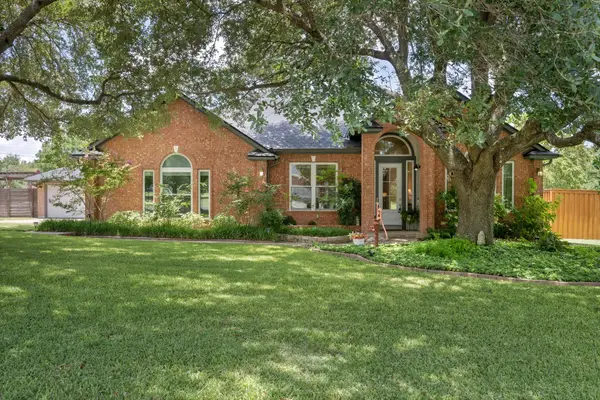 1304 Windcrest Dr, Round Rock, TX 78664