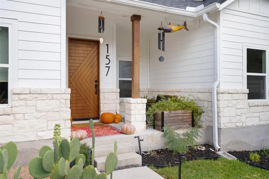 157 Augusta Dr, Wimberley, TX 78676 - Image #2