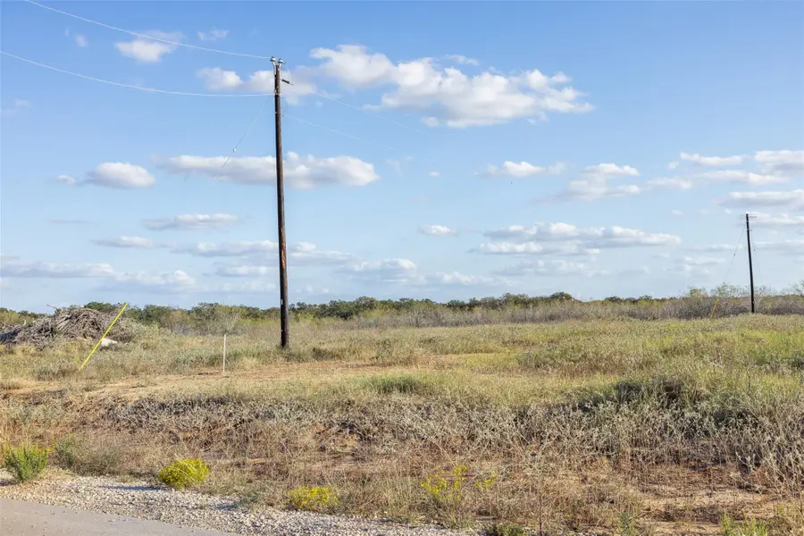 133 Sly St, Dale, TX 78616 - #2