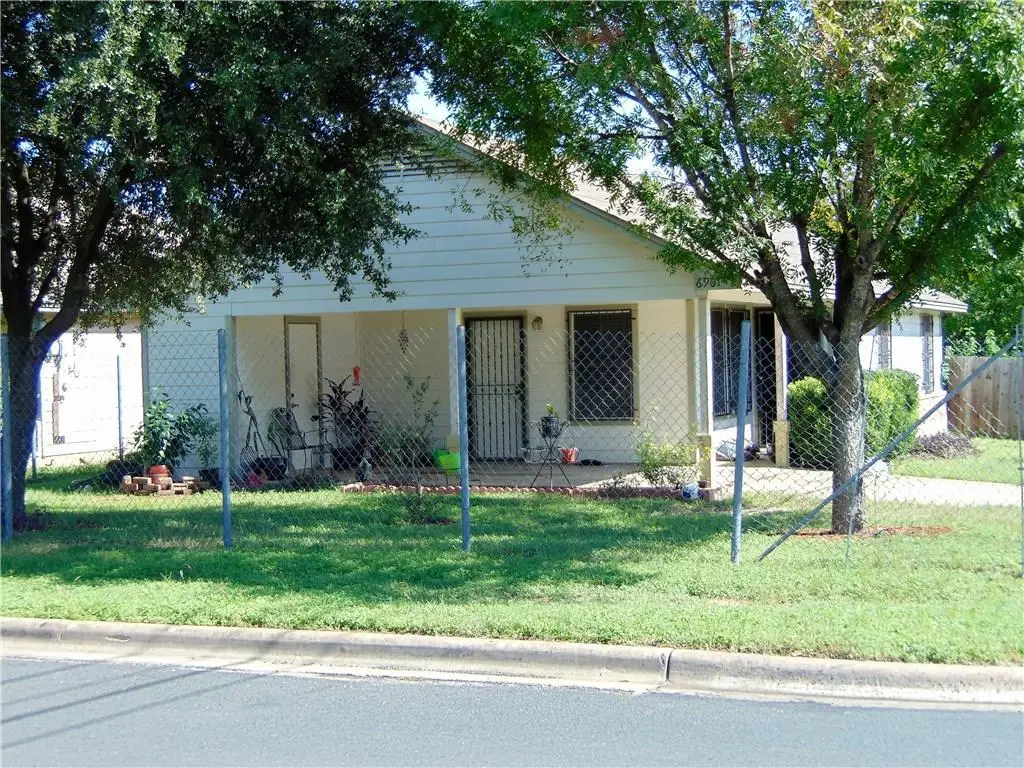 6901 Blessing Ave, Austin, TX 78752 - #1