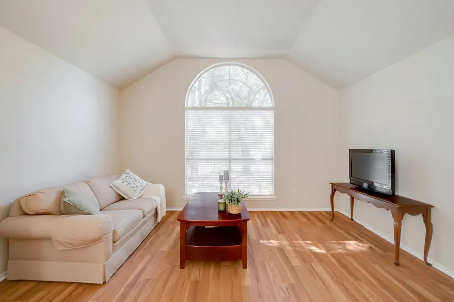 3704 Kissman Dr, Austin, TX 78728 - #2