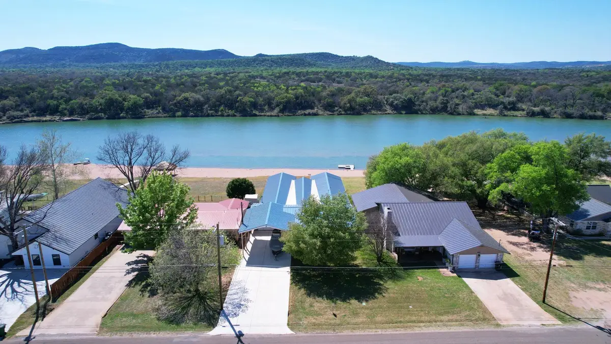 4690 River Oaks Dr, Kingsland, TX 78639 - #1