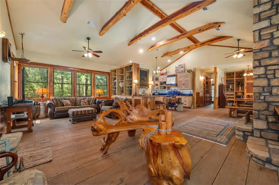 136 Red Fox Ln, Bastrop, TX 78602 - Image #2