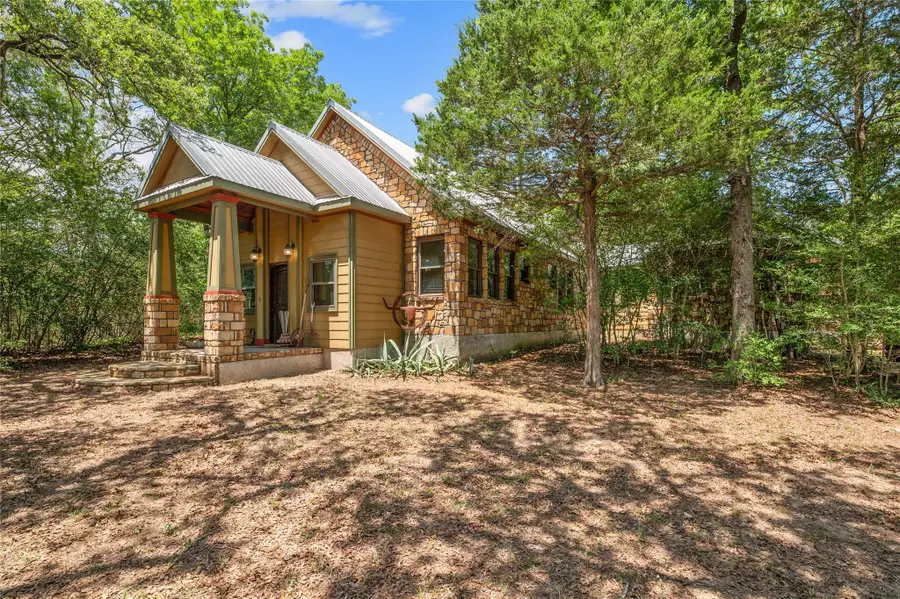 136 Red Fox Ln, Bastrop, TX 78602 - Image #3