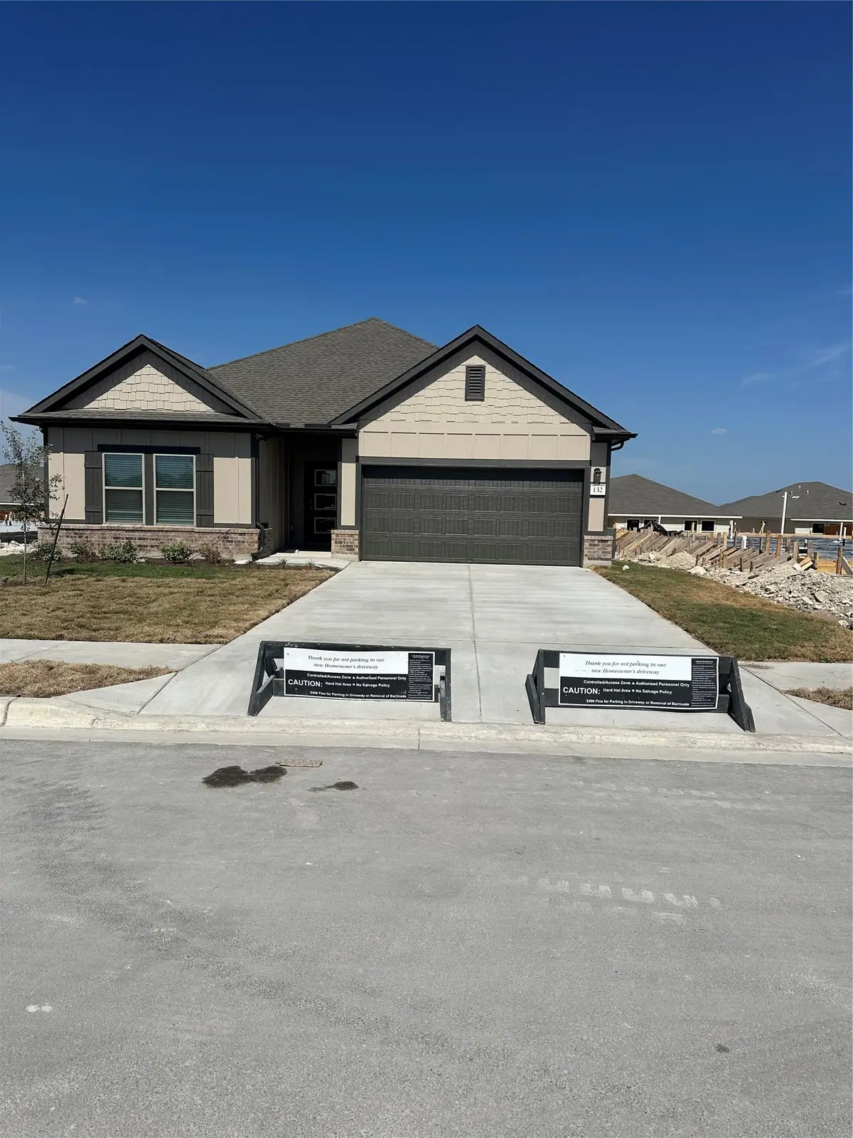 132 Wind Hill, Jarrell, TX 76537 - #1