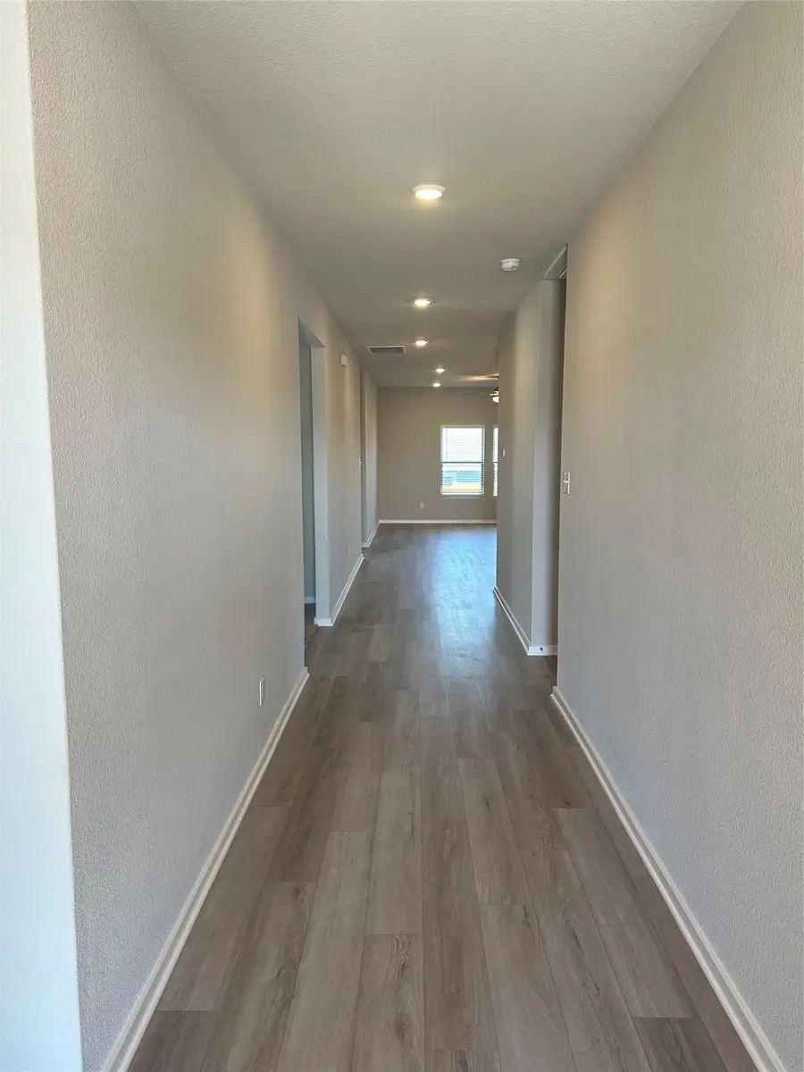 132 Wind Hill, Jarrell, TX 76537 - #2