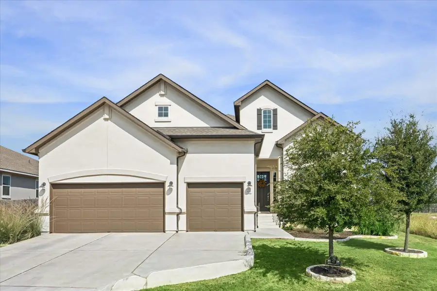 923 Arrowhead Ranch Blvd, Dripping Springs, TX 78620 - Image #2