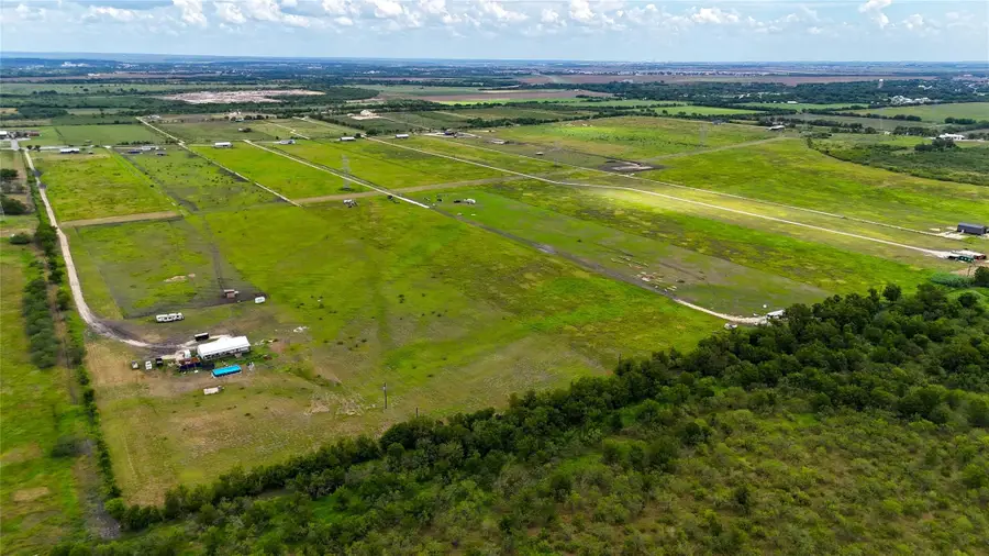 1377 Scull Rd, San Marcos, TX 78666 - Image #3