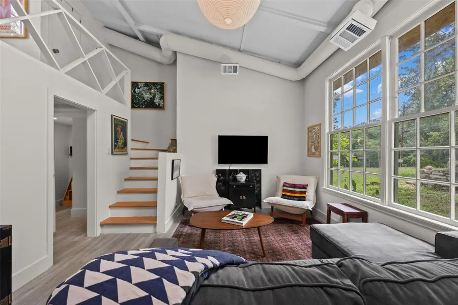 3302 Cherrywood Rd, Austin, TX 78722 - #3