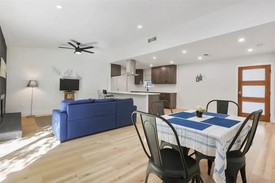 10410 Quail Ridge Dr, Austin, TX 78758 - Image #3