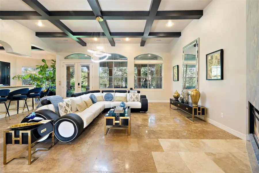 10298 Brangus Rd, Driftwood, TX 78619 - Image #2