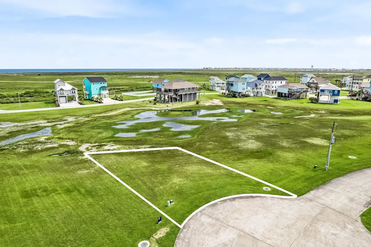 3807 Carmel Ct, Galveston, TX 77554 - #1