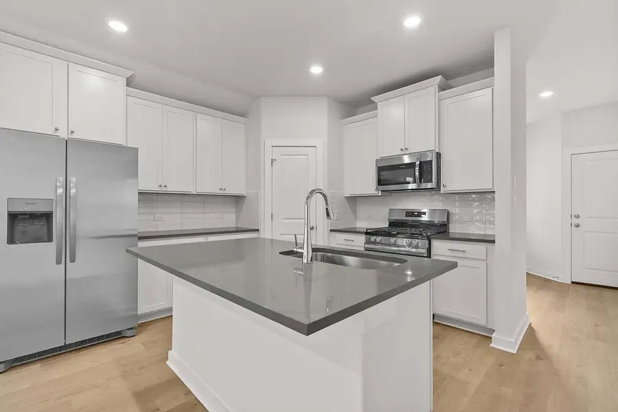 521 Bloomington Loop, Hutto, TX 78634 - Image #2