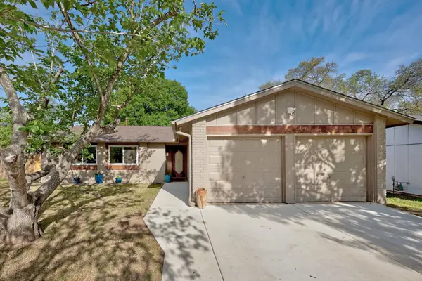 7810 Woodcroft Dr, Austin, TX 78749