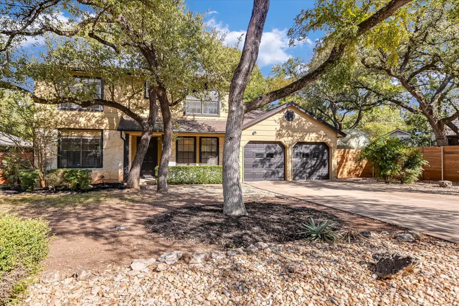 12223 Antoinette Pl, Austin, TX 78727 - Image #2