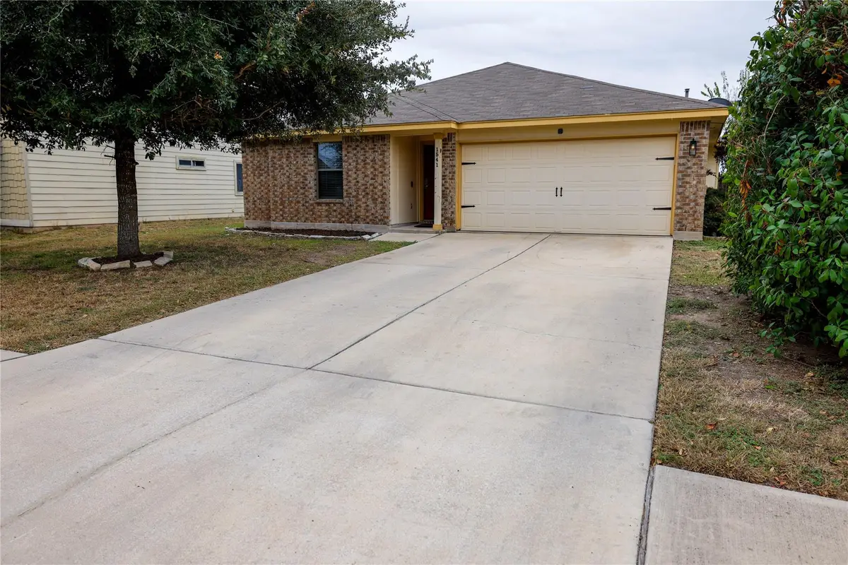 1541 Twin Cv, Kyle, TX 78640 - Image #1