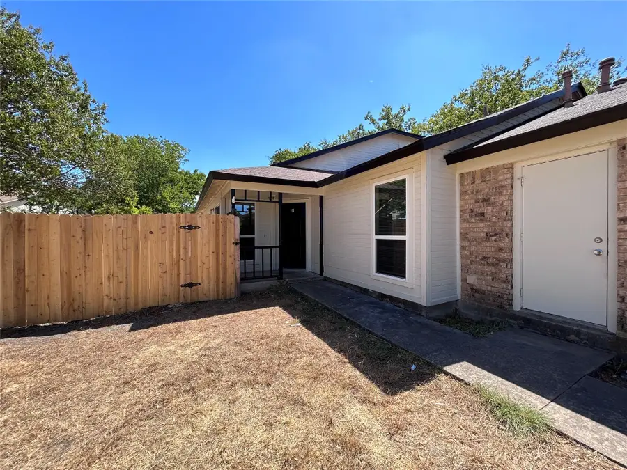 2112 Cedar Bend Dr, Austin, TX 78758 - #2