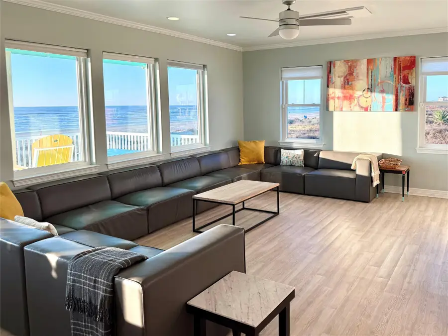 107 Mar Vista Ct, Freeport, TX 77541 - #2