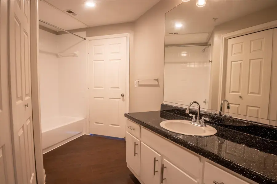 2320 Gracy Farms Ln #312, Austin, TX 78758 - Image #3