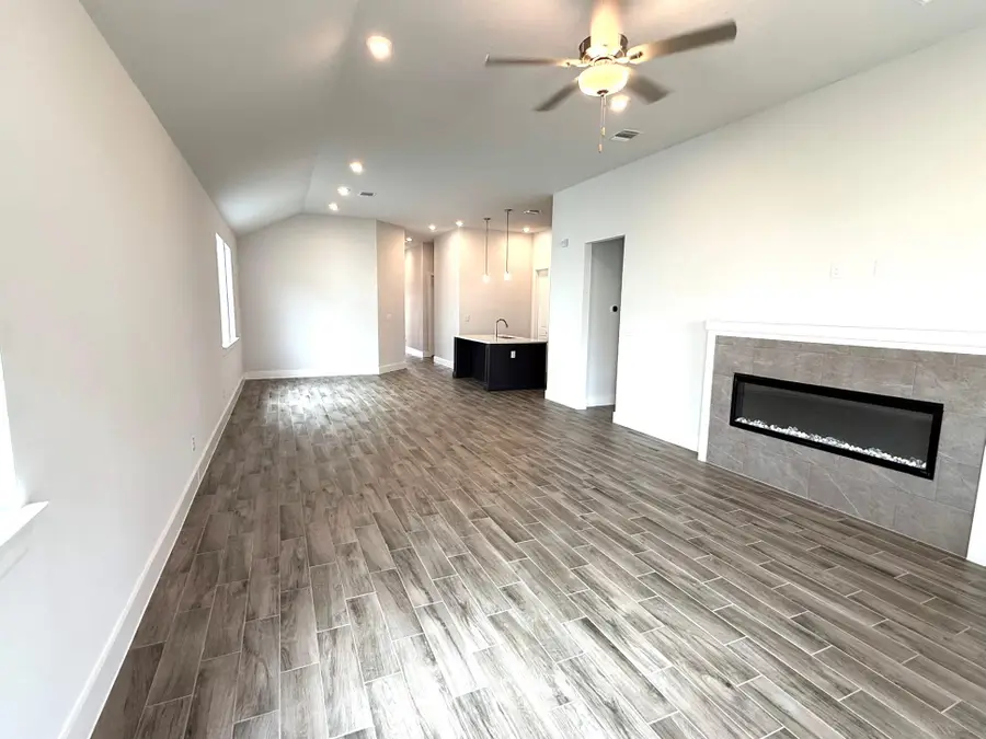 8510 Red Bottle Brush Rd, Lago Vista, TX 78645 - #3