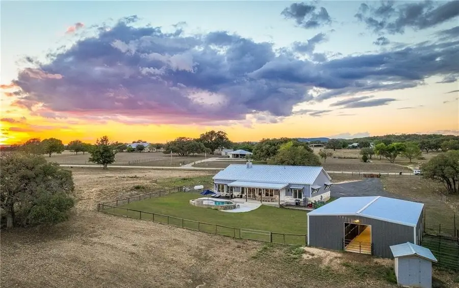 345 Laguna Rd, Bandera, TX 78003 - Image #2