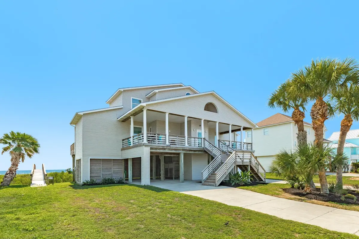 20911 W Sand Hill Dr, Galveston, TX 77554 - Image #1