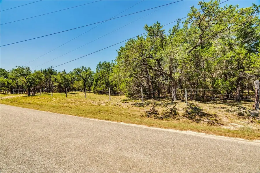 901 Todo Ln, Driftwood, TX 78619 - Image #3