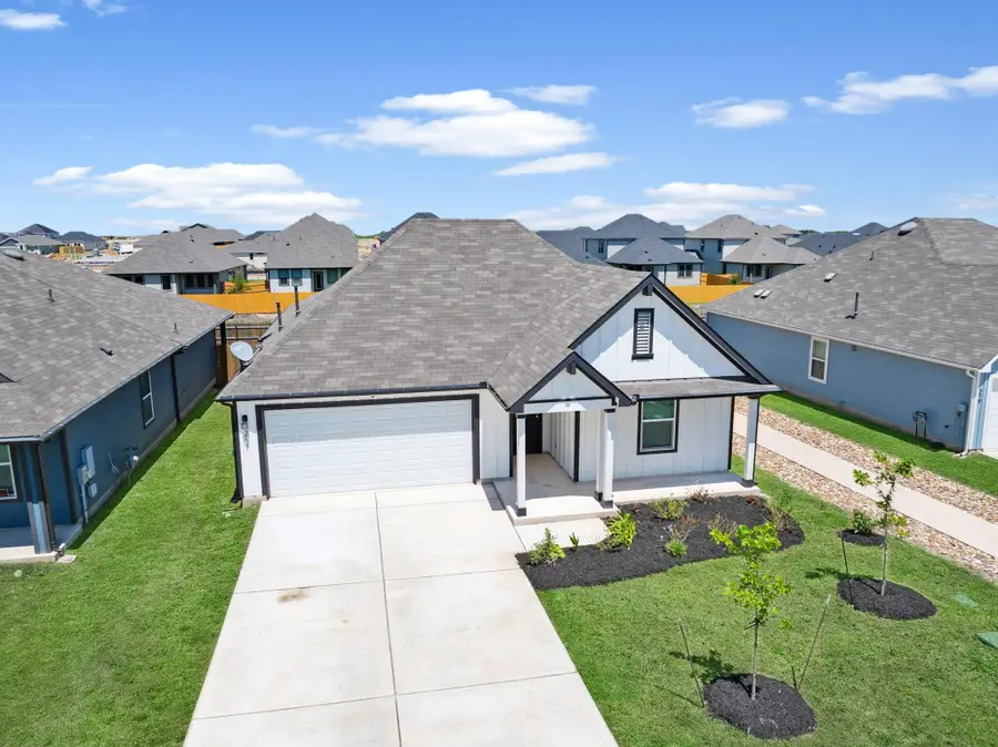 217 Sweetwater Creek Ln, Hutto, TX 78634 - #2